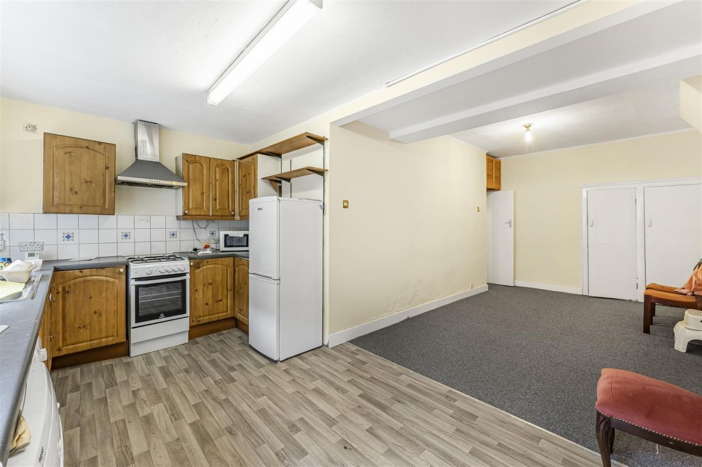 Luton Road, Walthamstow, London, E17
