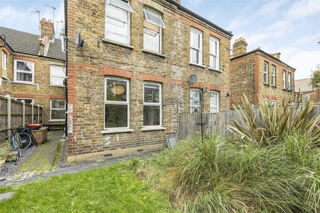 Perth Road, Walthamstow, London, E17