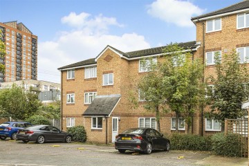 Greenacre Gardens, Walthamstow, London, E17