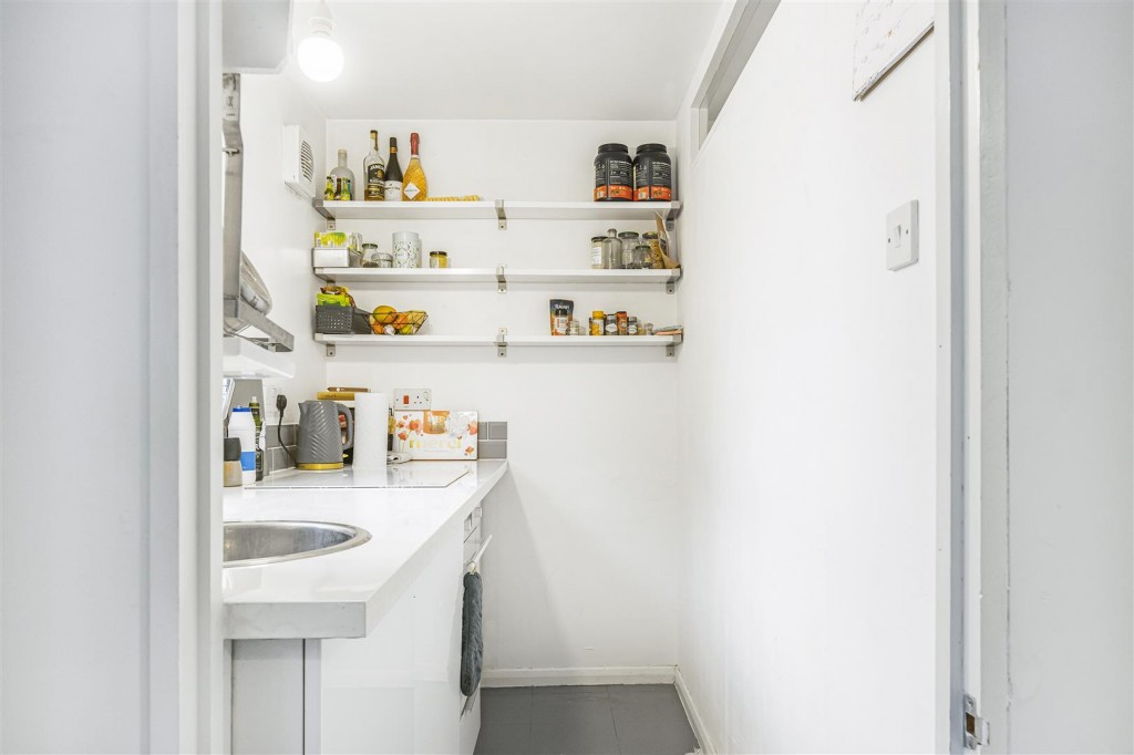 Greenacre Gardens, Walthamstow, London, E17