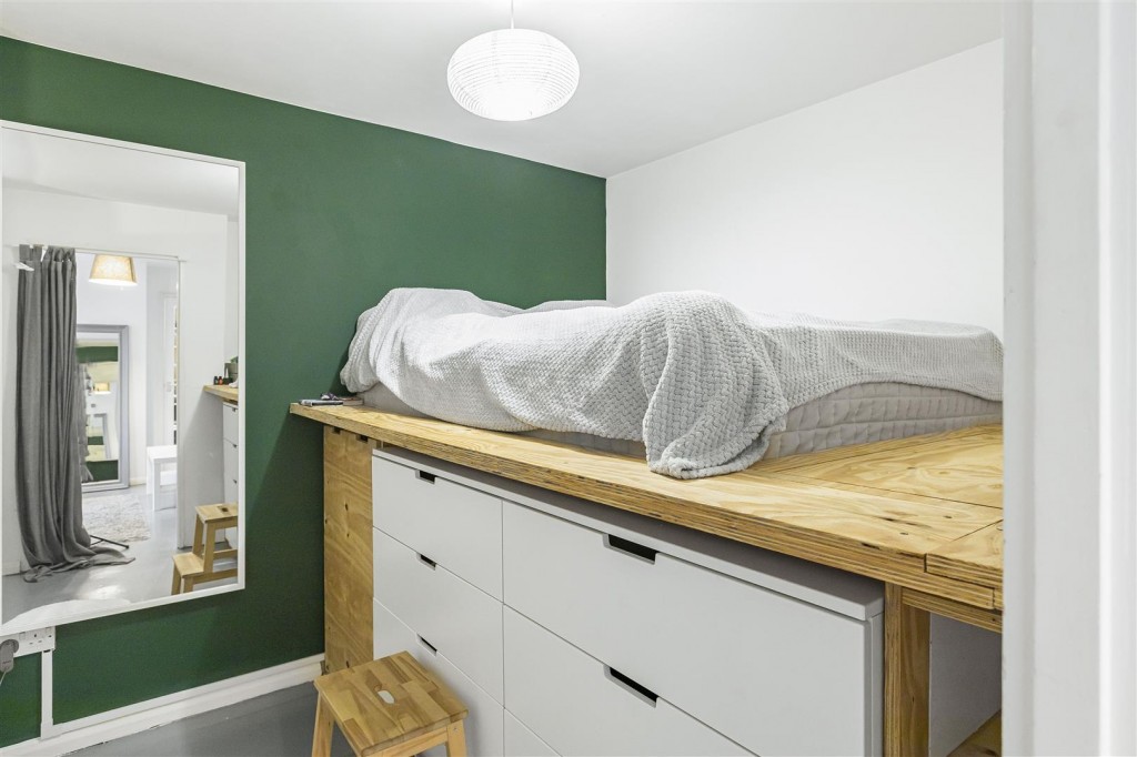 Greenacre Gardens, Walthamstow, London, E17