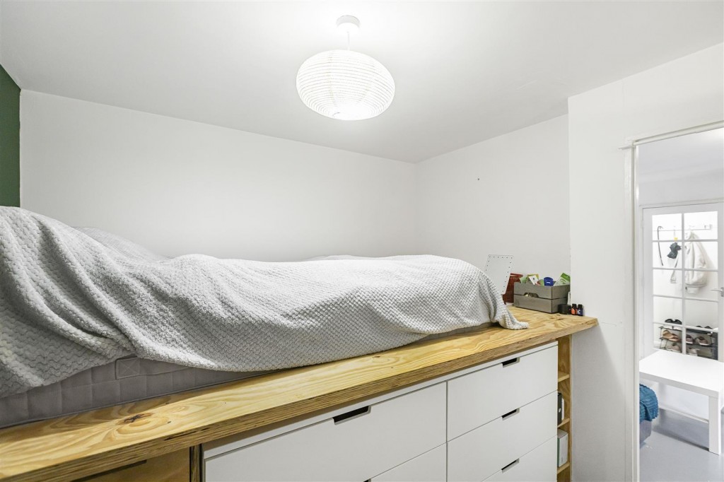 Greenacre Gardens, Walthamstow, London, E17