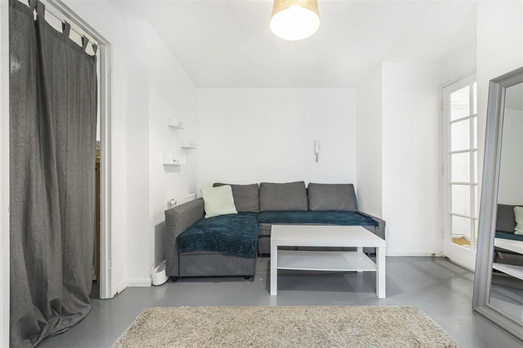 Greenacre Gardens, Walthamstow, London, E17