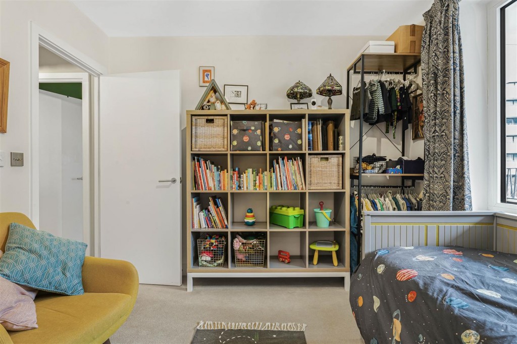 Beck Square, Leyton, London, E10