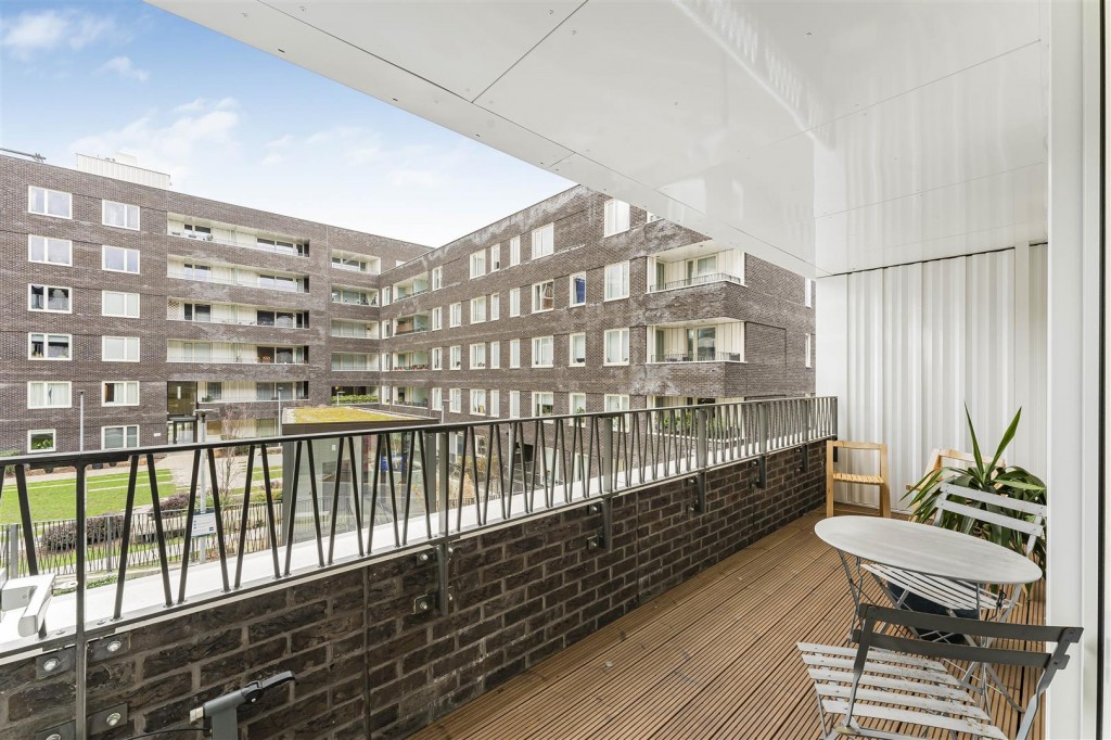 Beck Square, Leyton, London, E10