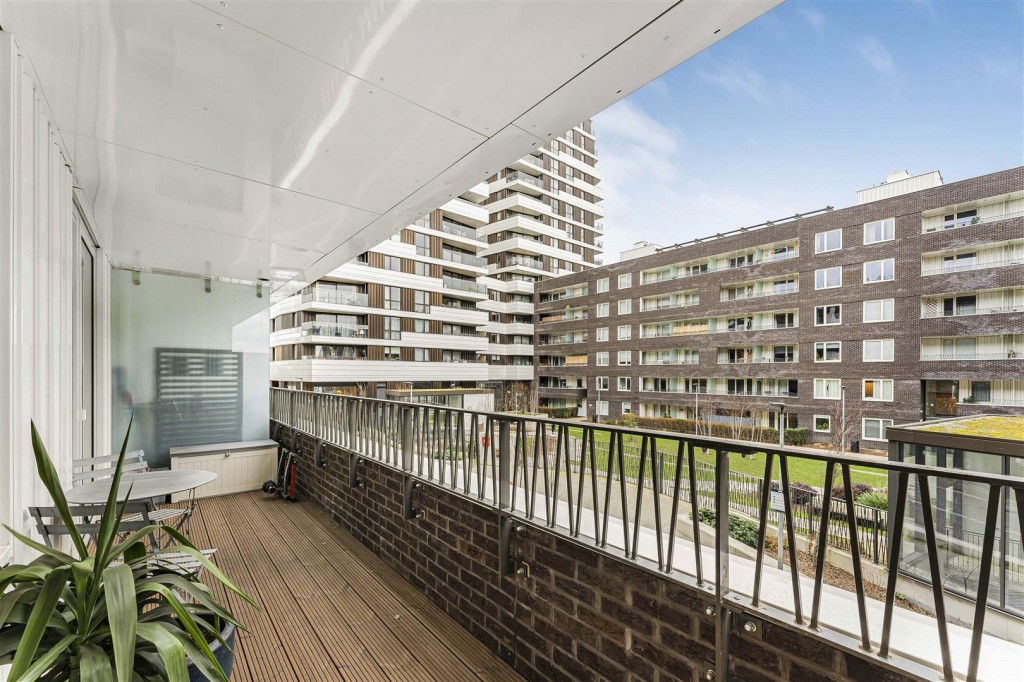 Beck Square, Leyton, London, E10