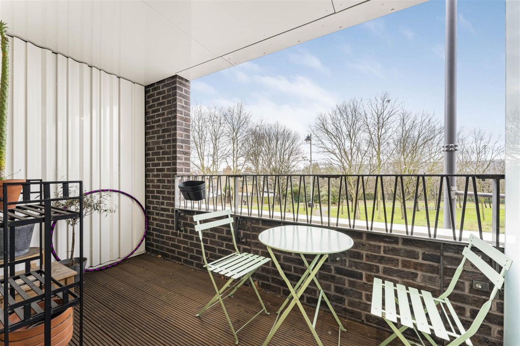 Beck Square, Leyton, London, E10