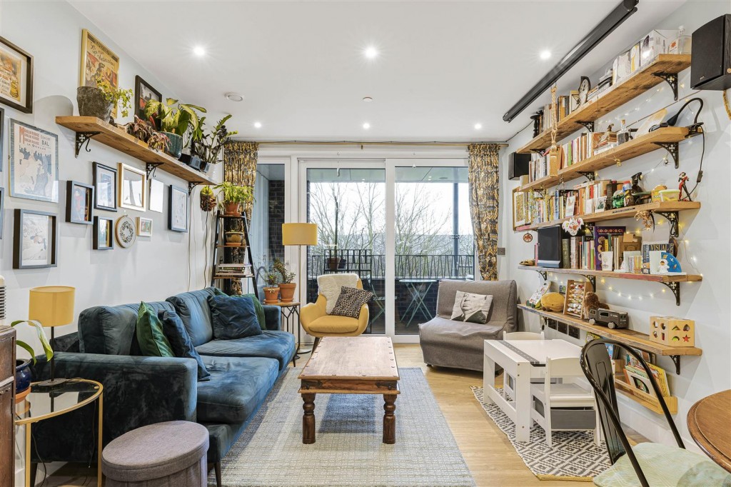 Beck Square, Leyton, London, E10