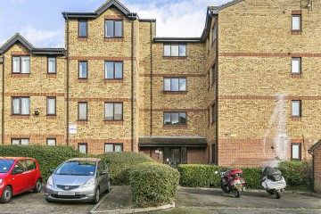 Green Pond Close, Walthamstow, London, E17
