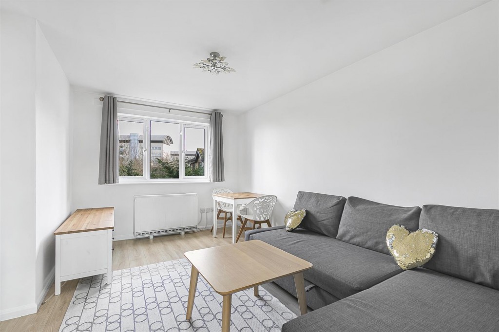 Green Pond Close, Walthamstow, London, E17