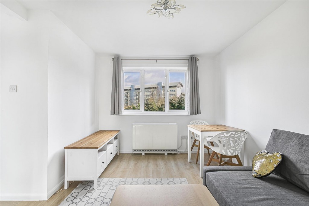 Green Pond Close, Walthamstow, London, E17
