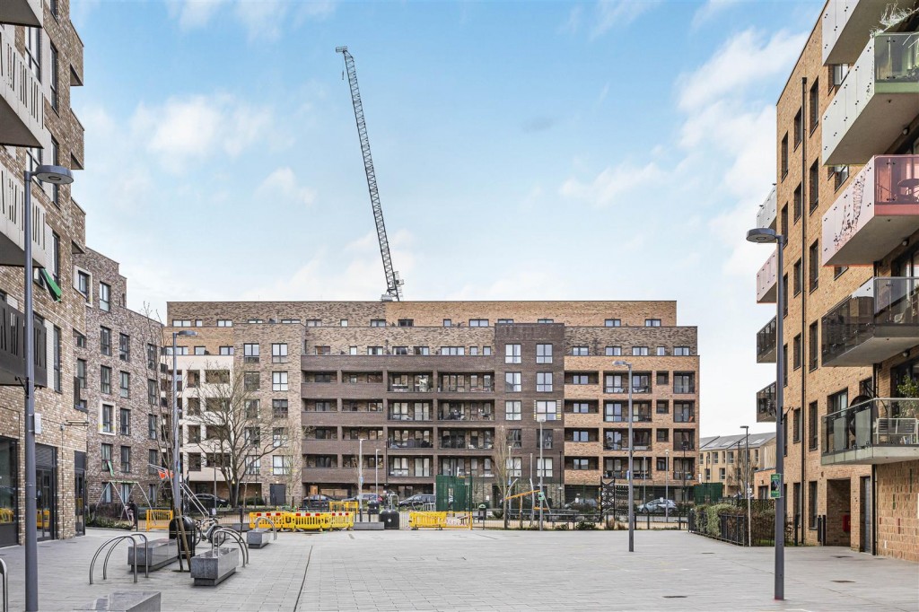 Clarkson Crescent, Walthamstow, London, E17