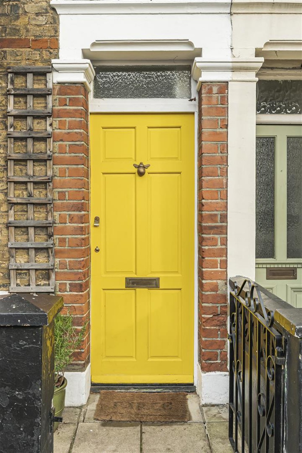 Albion Road, Walthamstow, London, E17