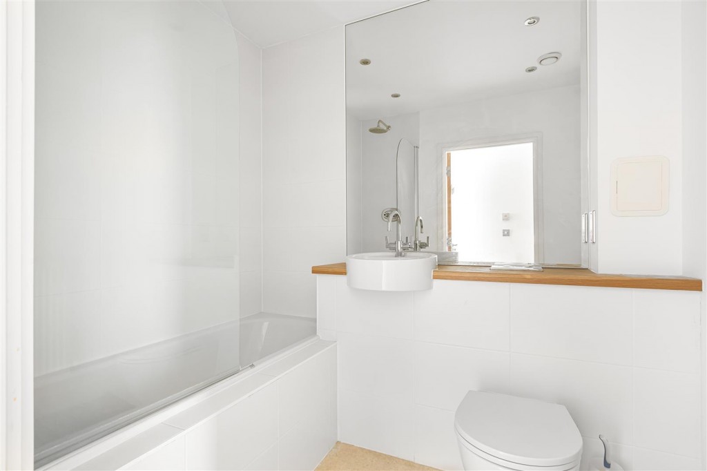 Thomas Jacomb Place, Walthamstow, London, E17