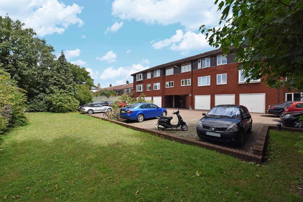 Thomas Lodge, West Avenue, Walthamstow, London, E17