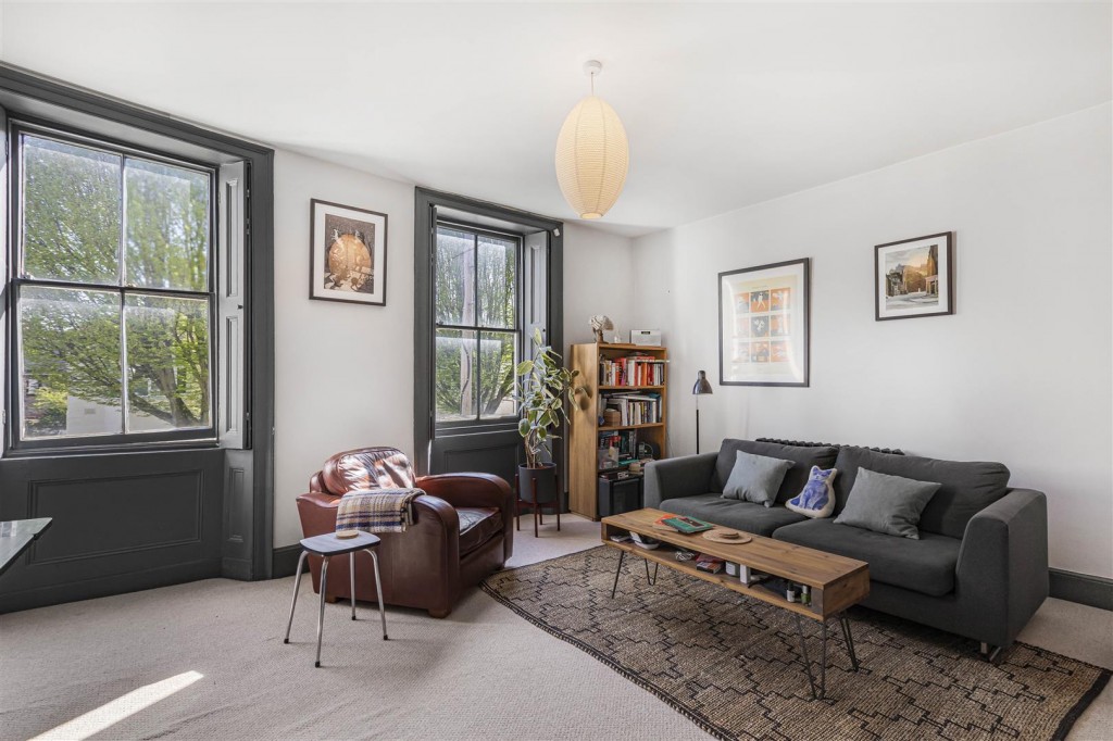 The Chestnuts, Bishops Close, Walthamstow, London, E17