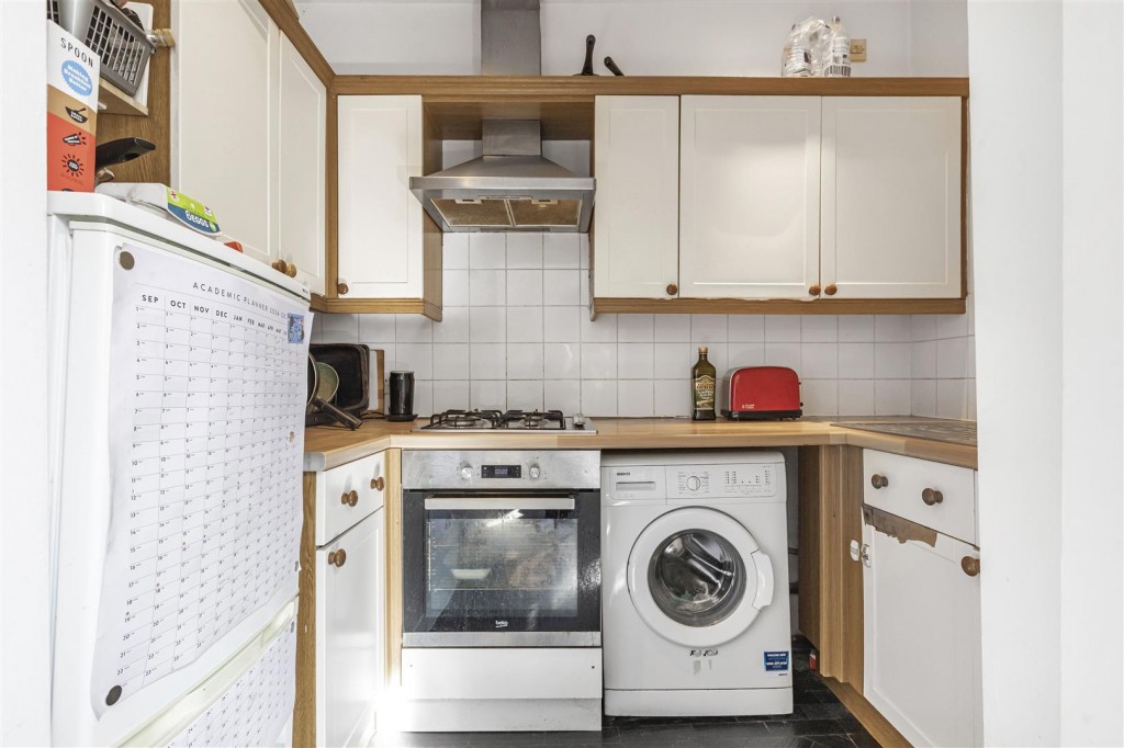 The Chestnuts, Bishops Close, Walthamstow, London, E17