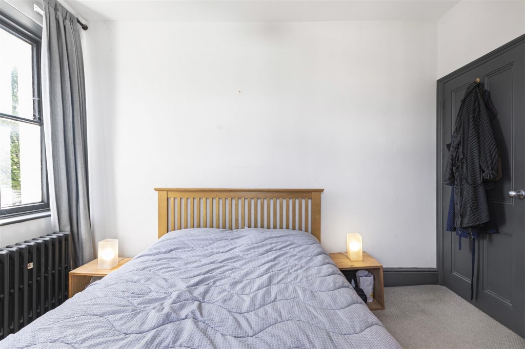 The Chestnuts, Bishops Close, Walthamstow, London, E17