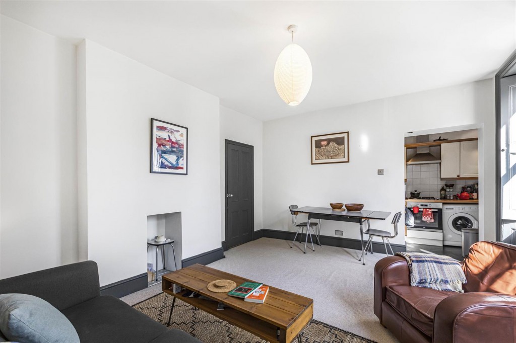 The Chestnuts, Bishops Close, Walthamstow, London, E17