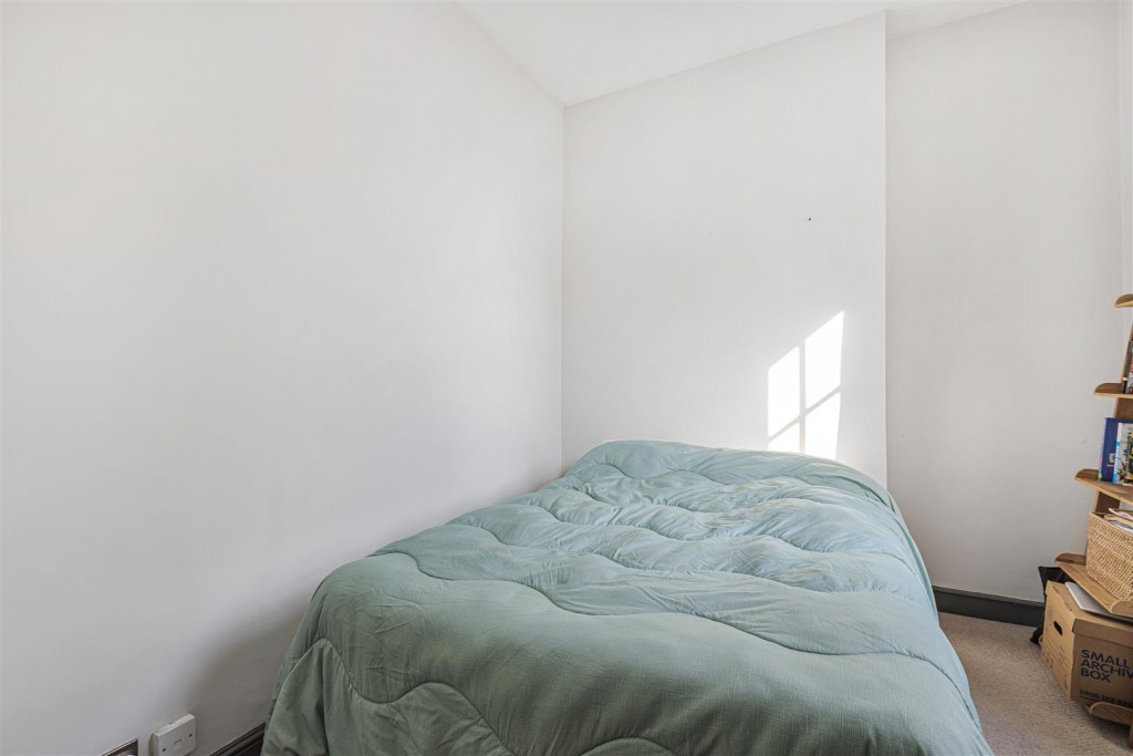 The Chestnuts, Bishops Close, Walthamstow, London, E17