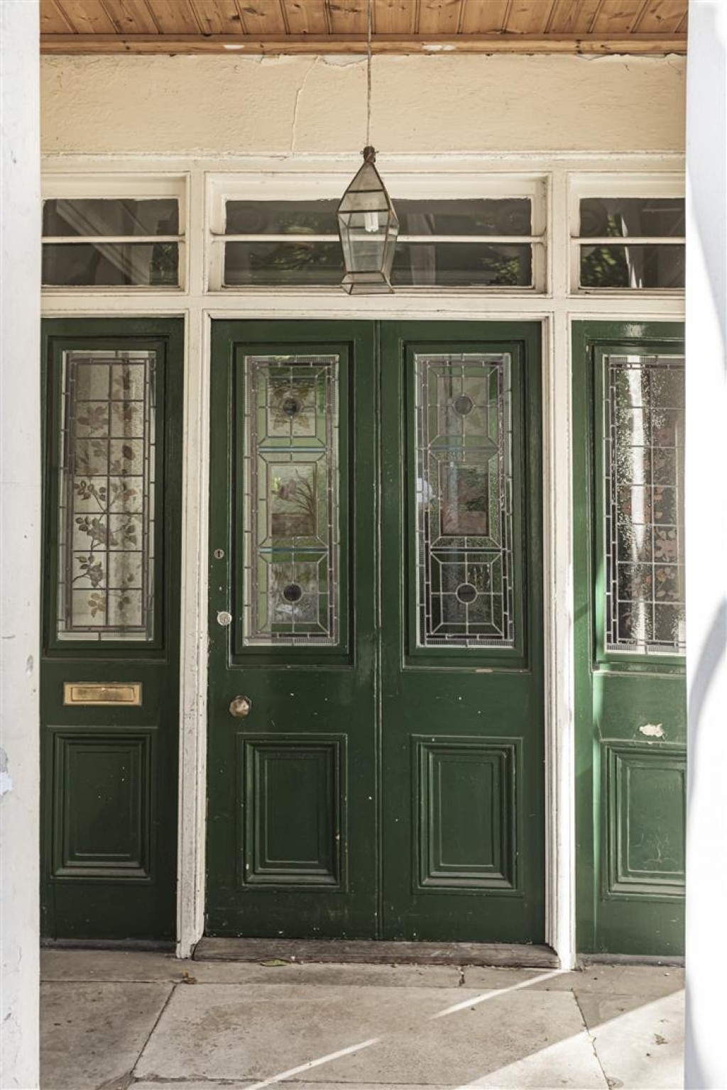 The Chestnuts, Bishops Close, Walthamstow, London, E17