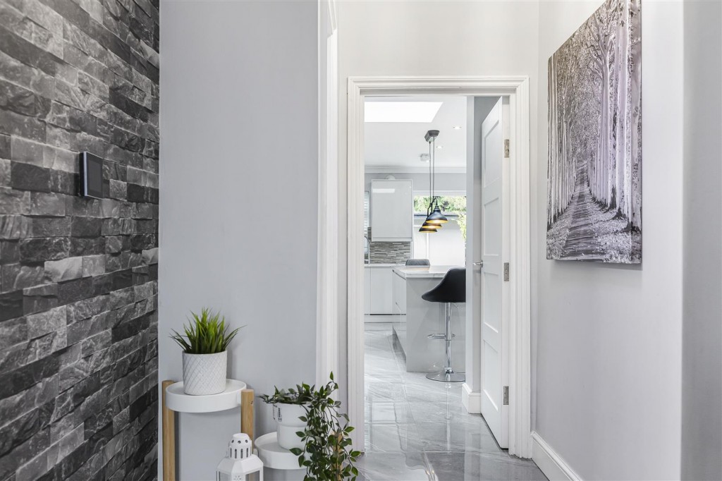 Chudleigh Crescent, Ilford, Essex, IG3