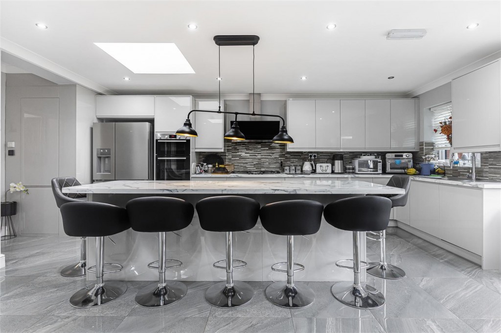 Chudleigh Crescent, Ilford, Essex, IG3