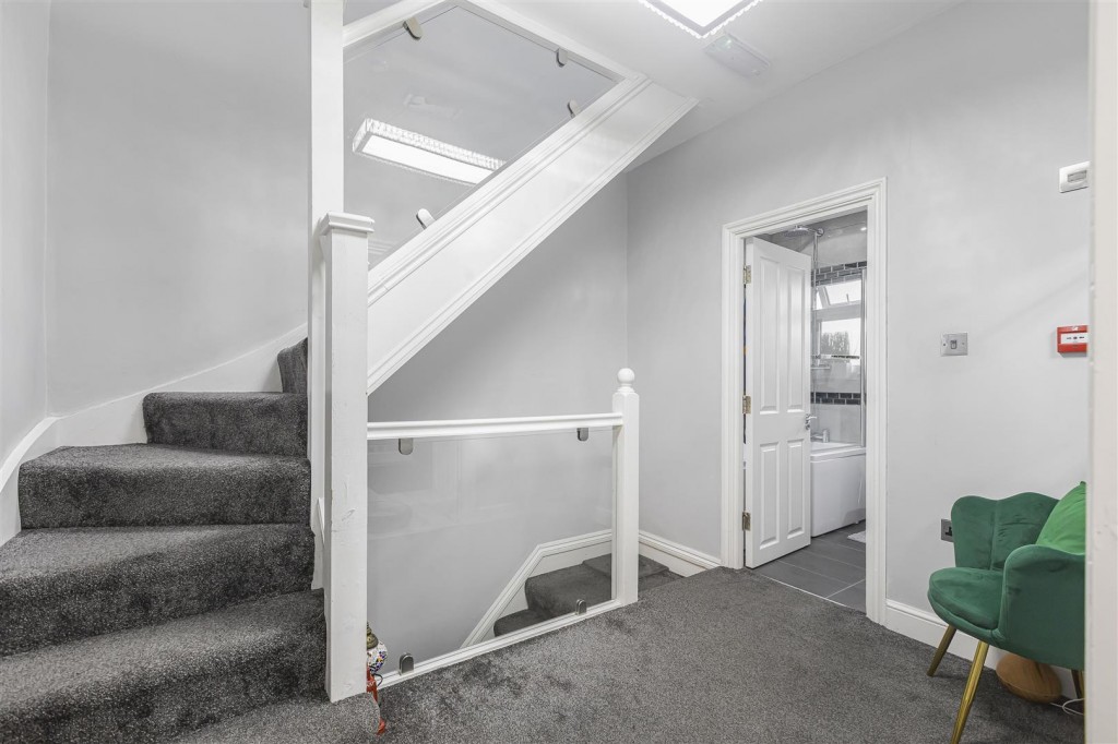 Chudleigh Crescent, Ilford, Essex, IG3