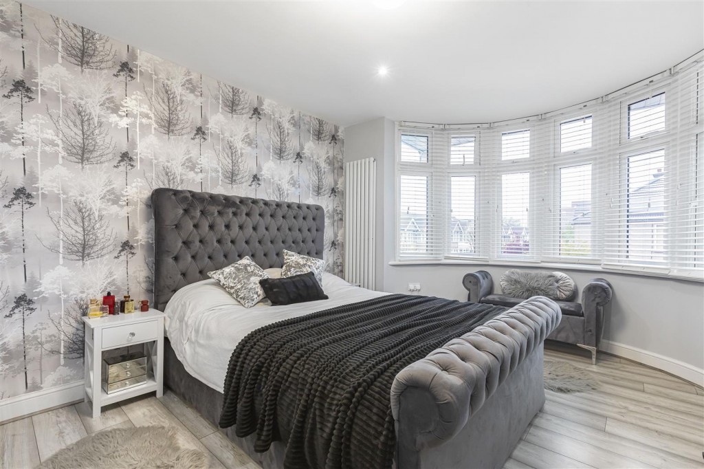 Chudleigh Crescent, Ilford, Essex, IG3