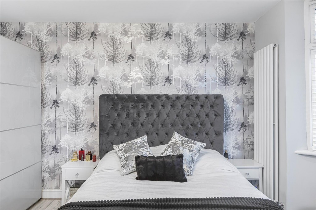 Chudleigh Crescent, Ilford, Essex, IG3