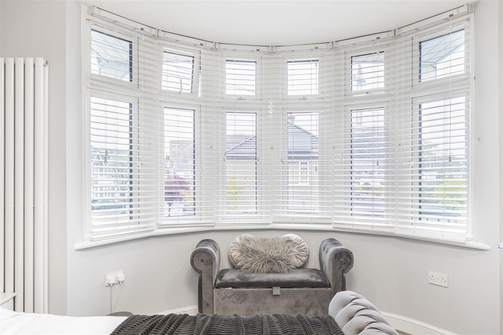 Chudleigh Crescent, Ilford, Essex, IG3