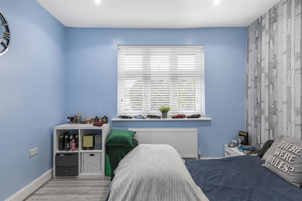 Chudleigh Crescent, Ilford, Essex, IG3