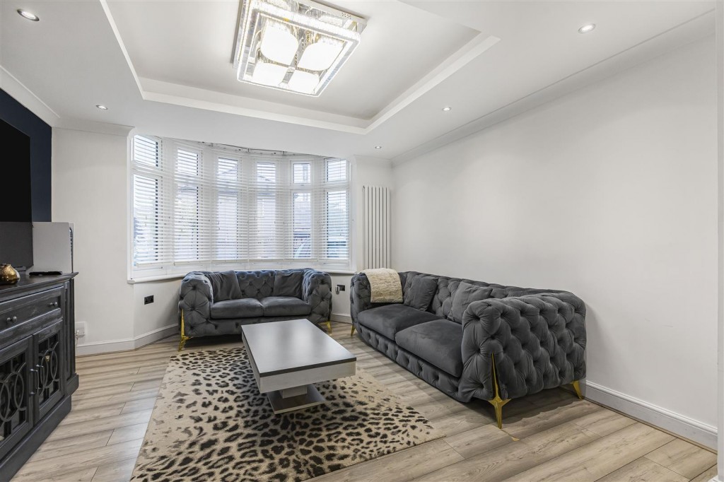 Chudleigh Crescent, Ilford, Essex, IG3