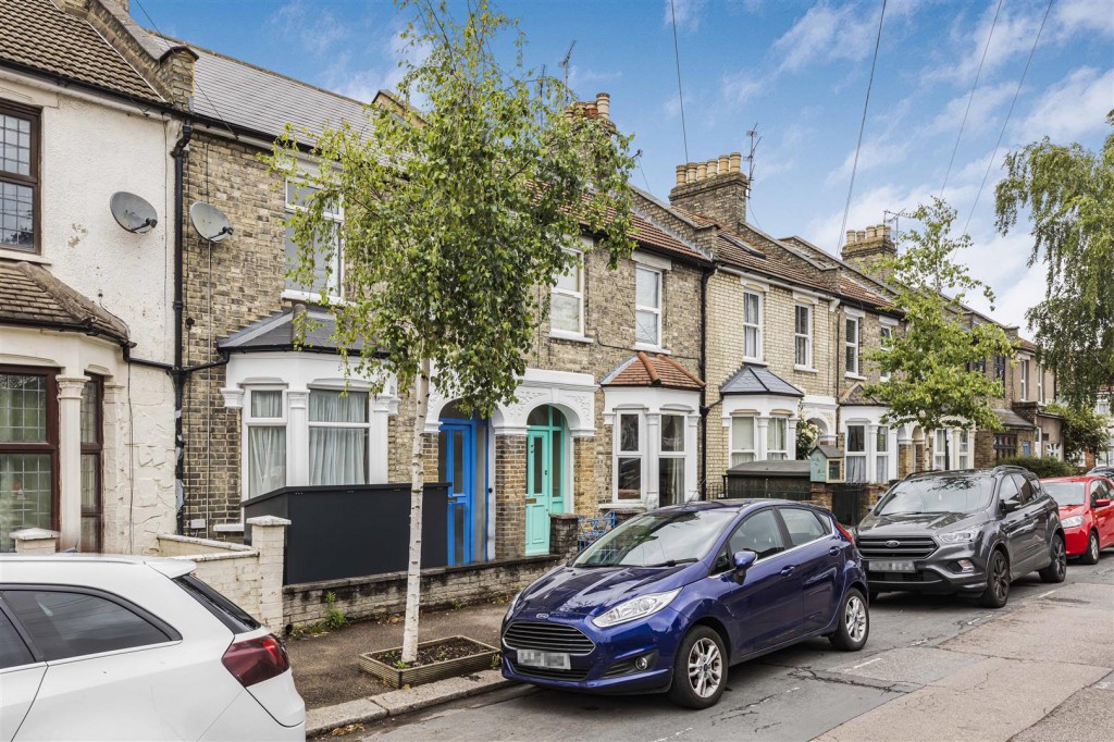 Chandos Avenue, Walthamstow, London, E17