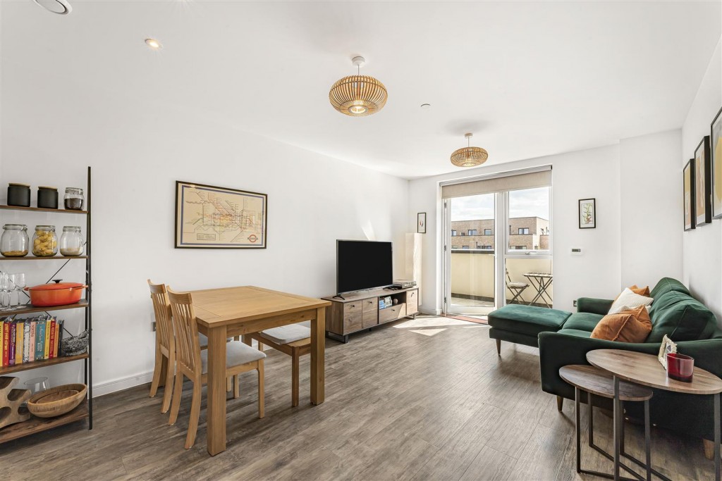 Clarkson Crescent, Walthamstow, London, E17