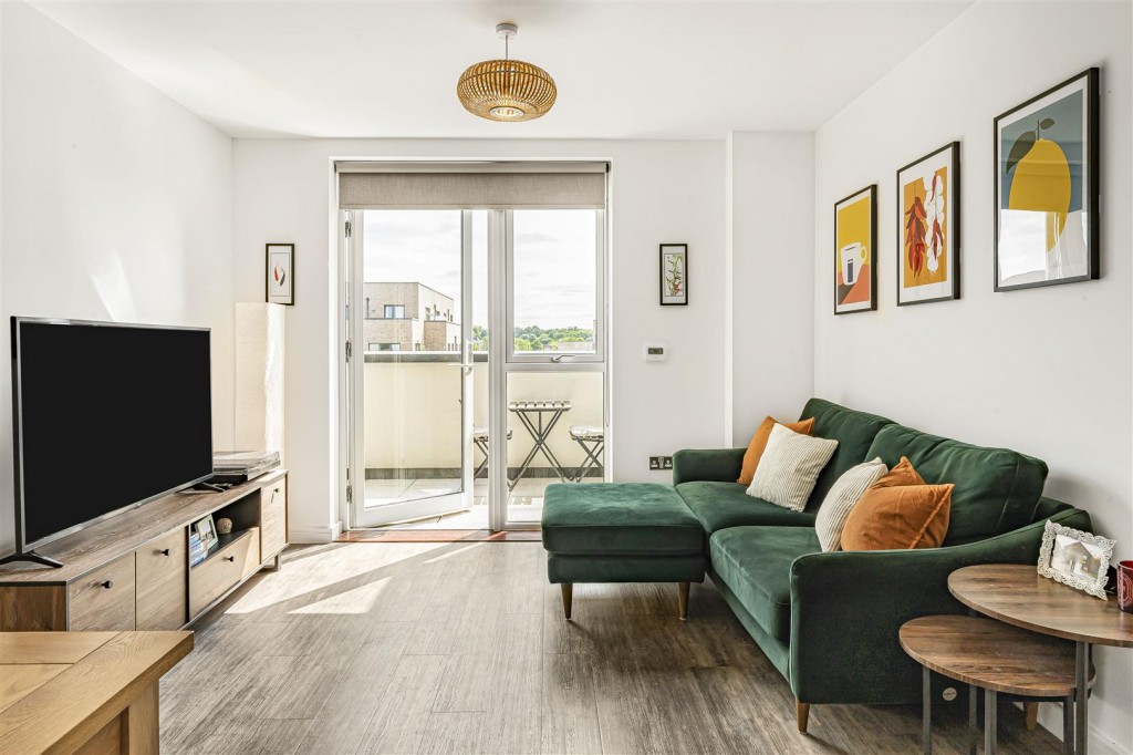 Clarkson Crescent, Walthamstow, London, E17