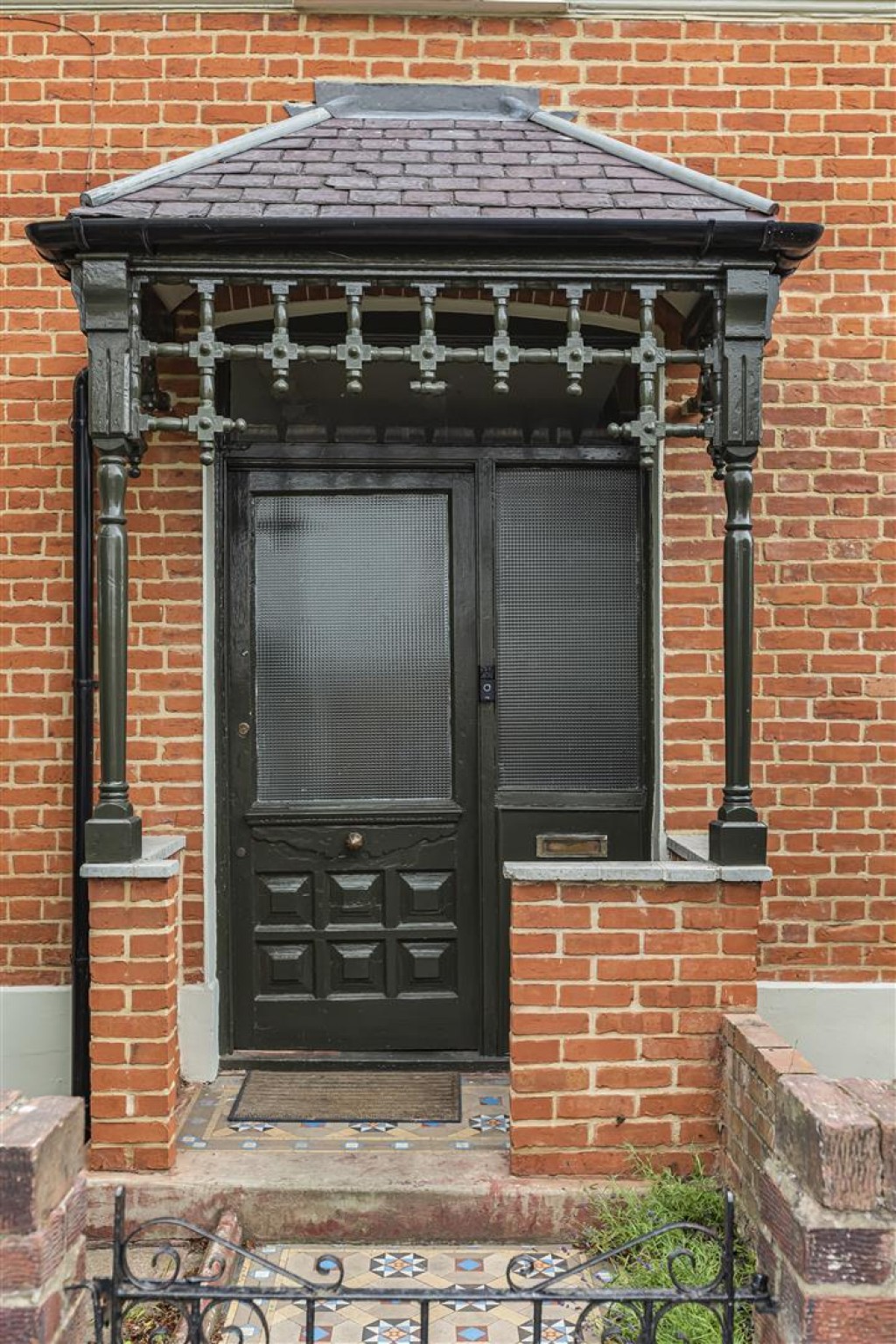Essex Road, Leyton, London, E10