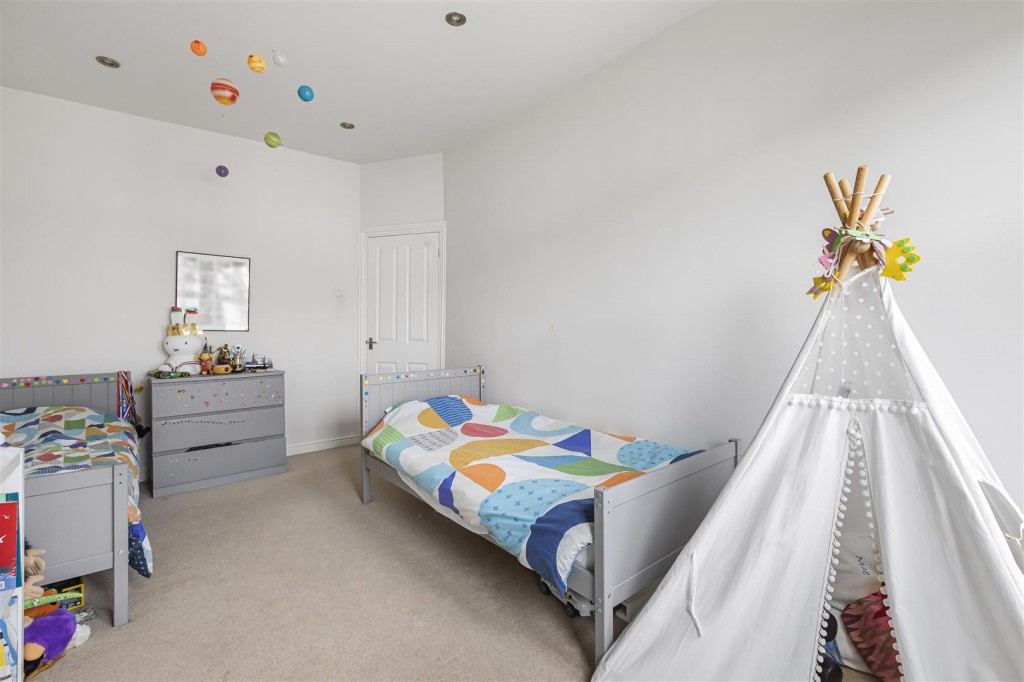 Essex Road, Leyton, London, E10