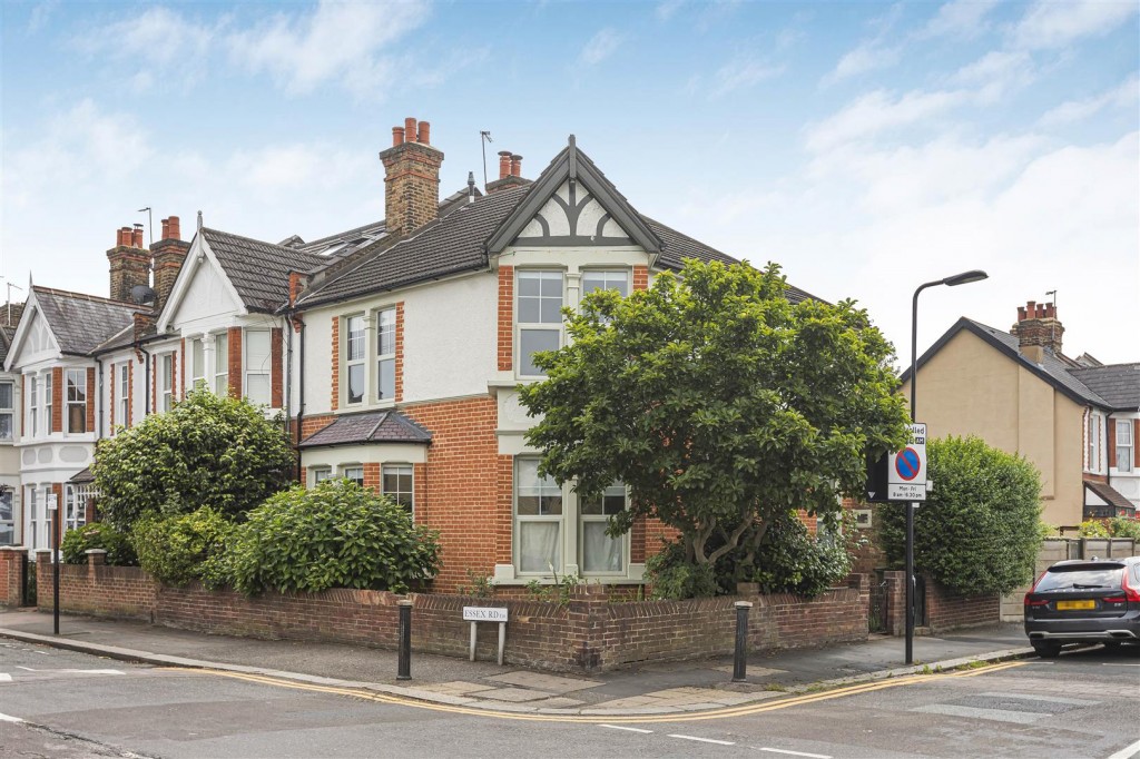 Essex Road, Leyton, London, E10