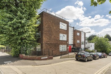 Tristram Close, Walthamstow, London, E17