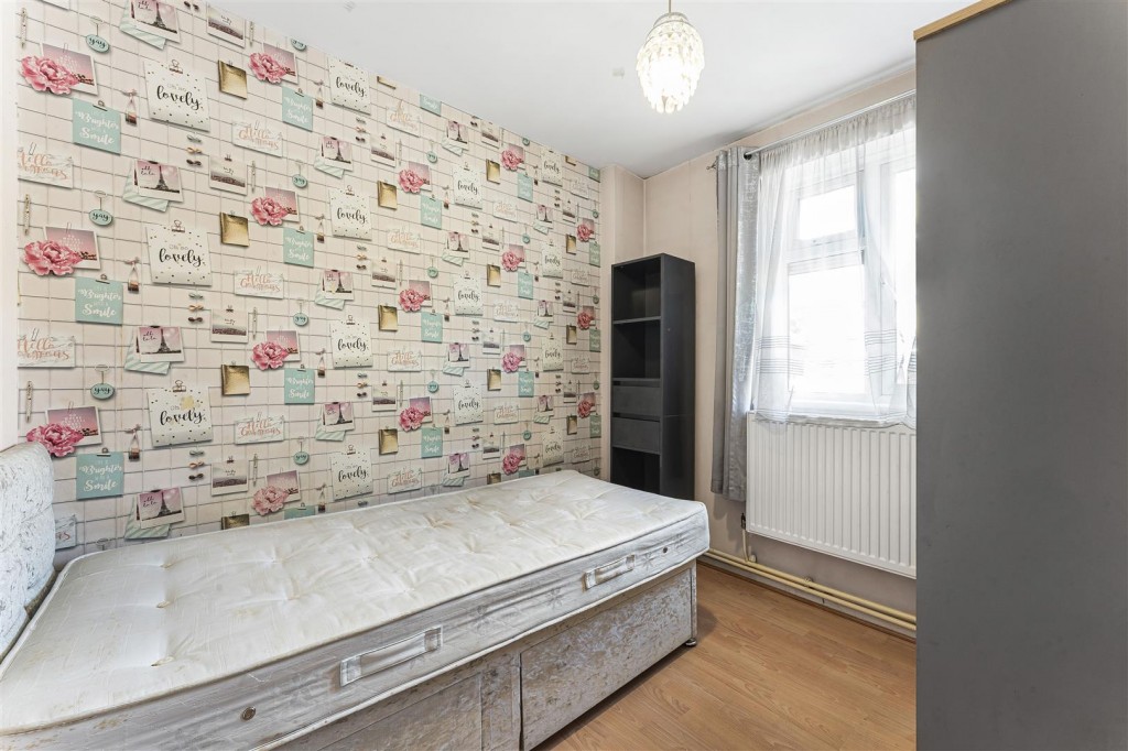 Tristram Close, Walthamstow, London, E17