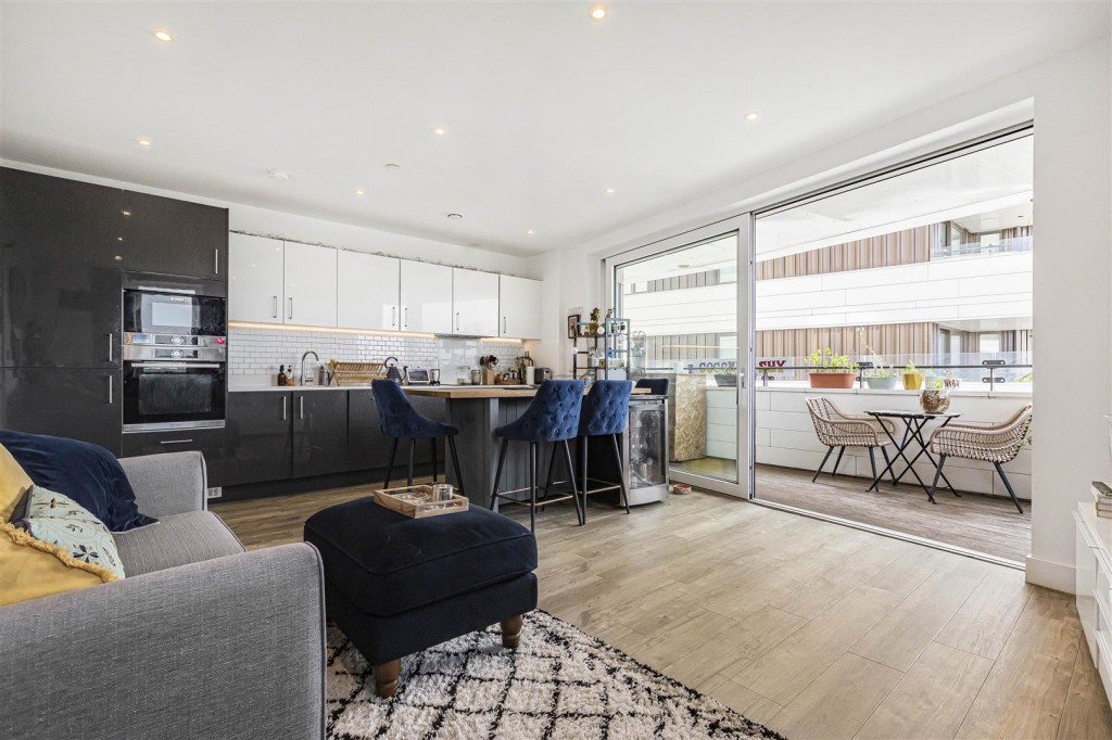 Beck Square, Leyton, London, E10