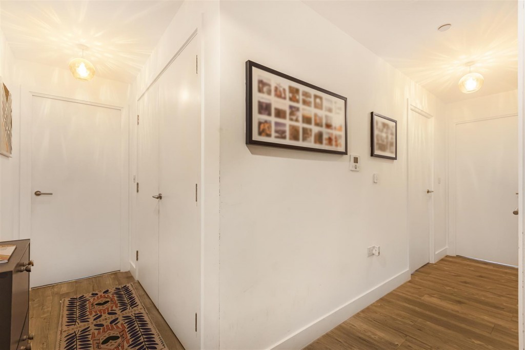 Beck Square, Leyton, London, E10