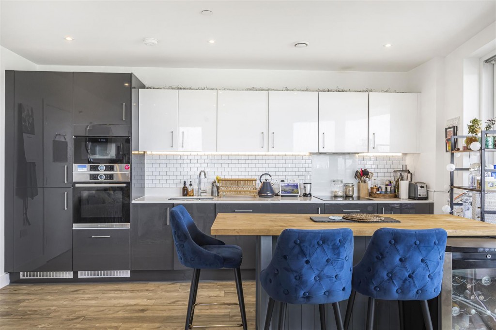 Beck Square, Leyton, London, E10