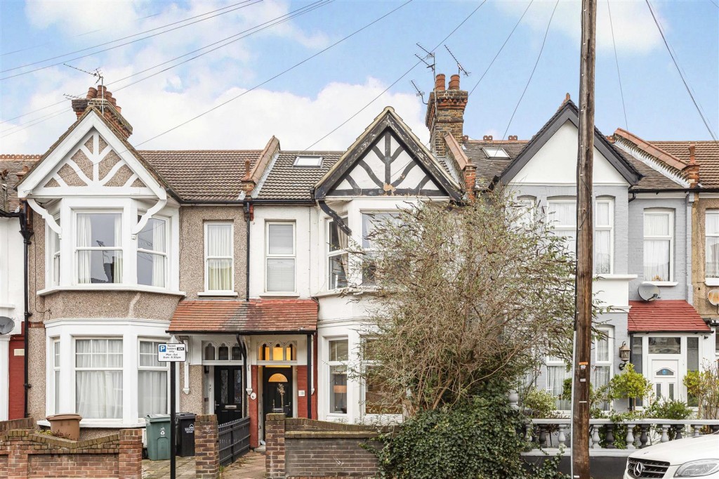 Lyndhurst Drive, Leyton, London, E10
