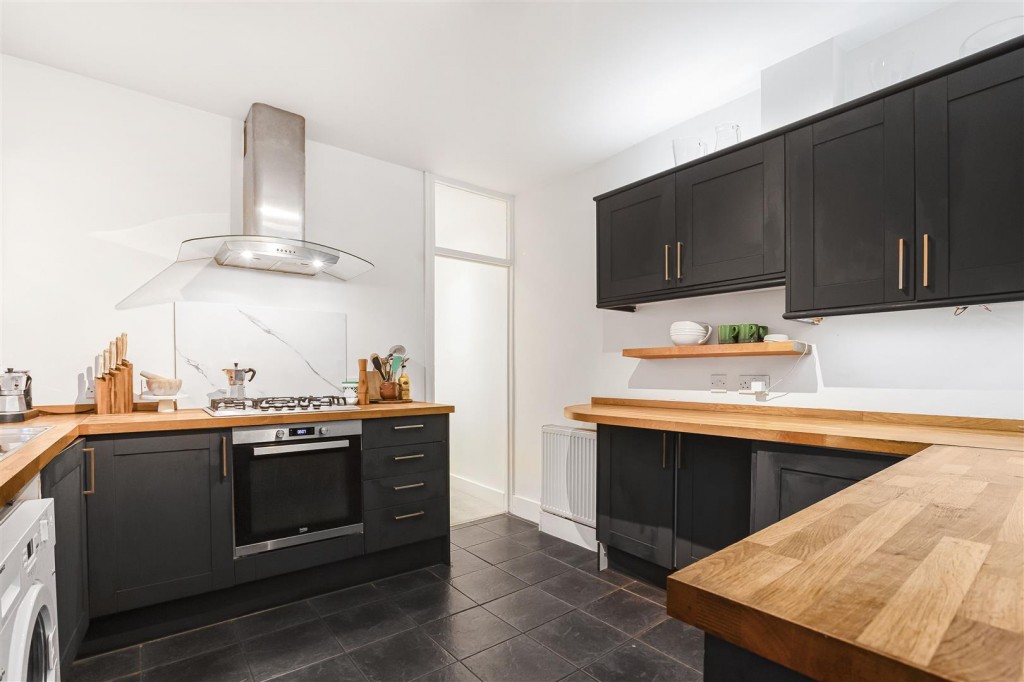 Lyndhurst Drive, Leyton, London, E10