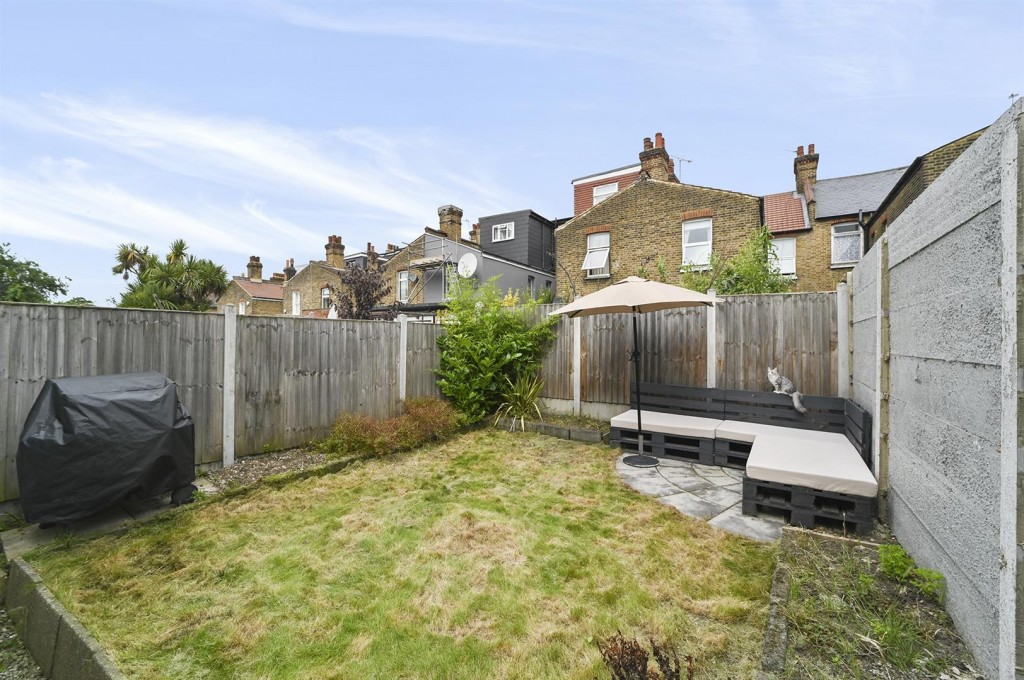 Lyndhurst Drive, Leyton, London, E10