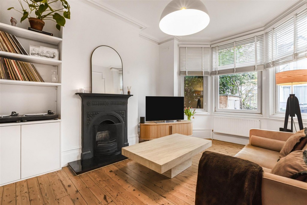 Lyndhurst Drive, Leyton, London, E10