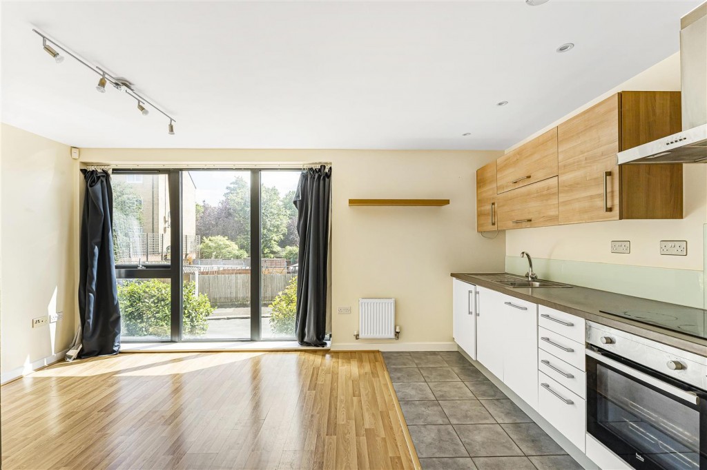 Vellum Court, Hillyfield, Walthamstow, London, E17