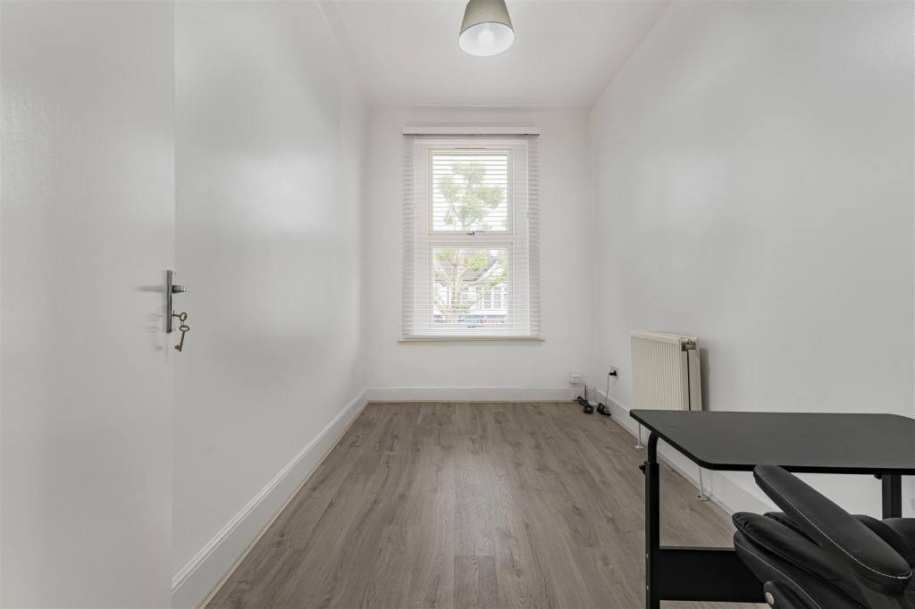Lea Bridge Road, Leyton, London, E10